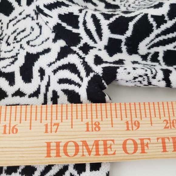 Karl Lagerfeld Floral Cardigan 3/4 Sleeves Knit Sweater Womens Size Medium - Picture 12 of 13